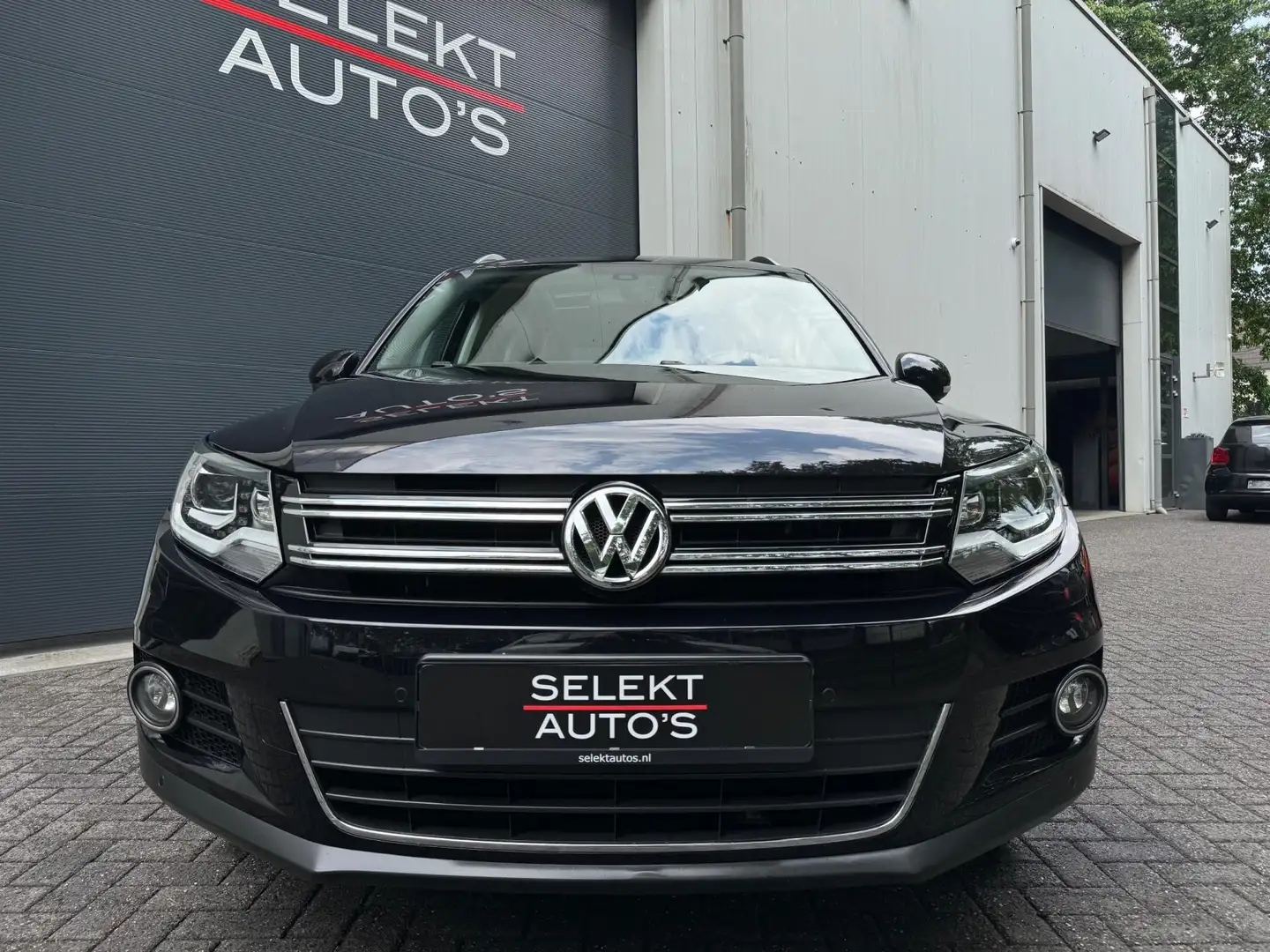 Volkswagen Tiguan 1.4 TSI Sport & Style 122 Pk Pano/Xenon/Led/Navi/C Noir - 2