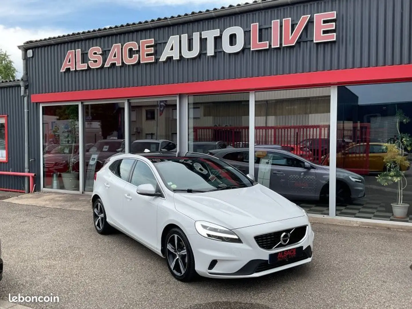 Volvo V40 D2 120CH R-DESIGN Blanco - 1