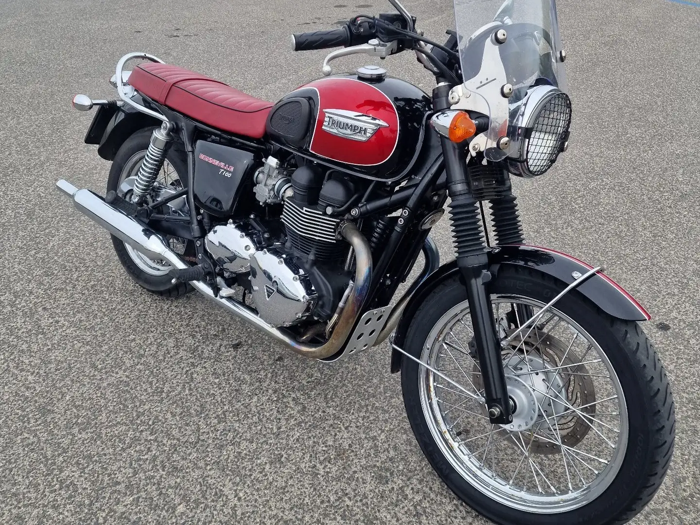 Triumph Bonneville T100 Piros - 1