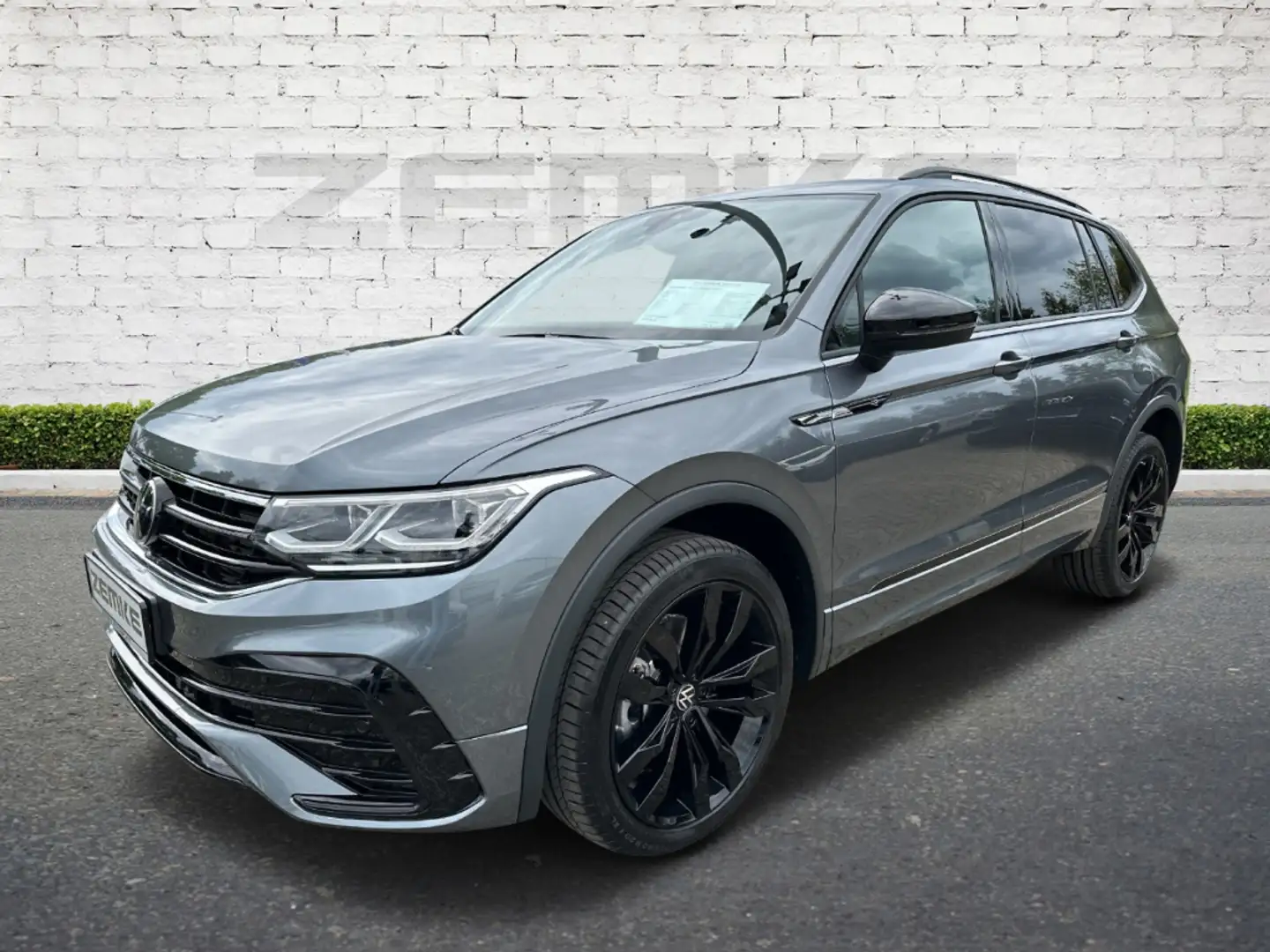 Volkswagen Tiguan Allspace R-Line 2,0 l TSI DSG StandHZG Navi Grau - 2