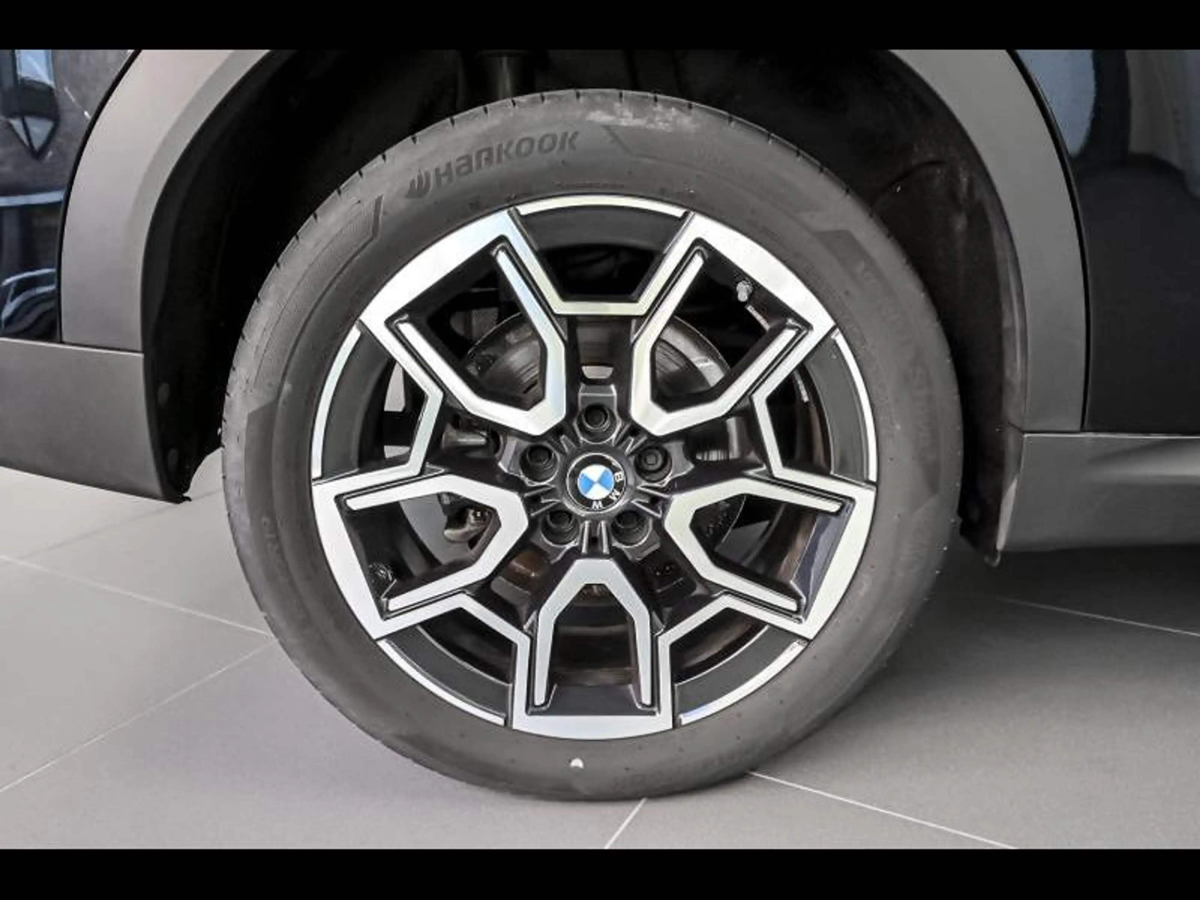 BMW X2 sDrive20i — photo 8