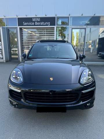 Imagine Porsche Cayenne Diesel Platinum Edition