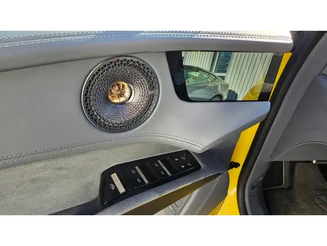 Lotus Eletre view 10