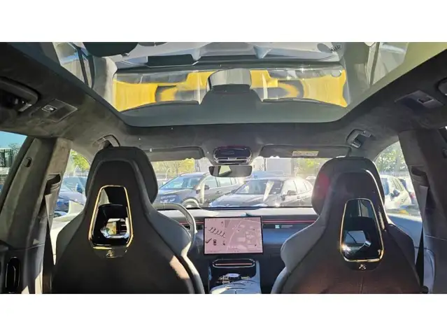 Lotus Eletre view 18