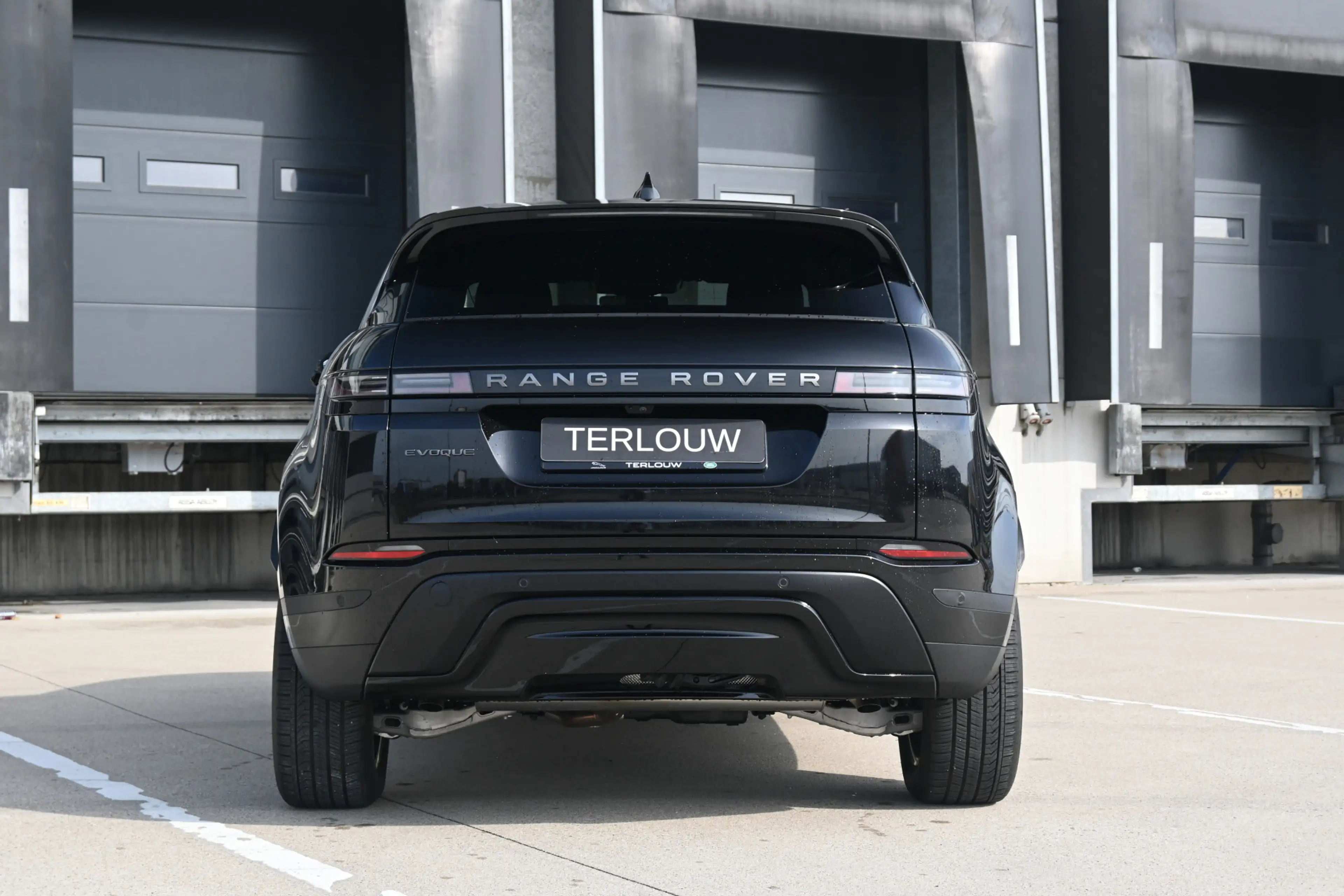 Land Rover Range Rover Evoque 1.5 P270e PHEV AWD S Edition — photo 8