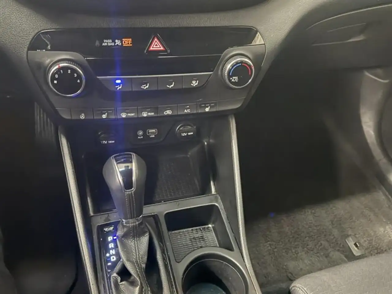 Hyundai TUCSON снимка Hyundai TUCSON