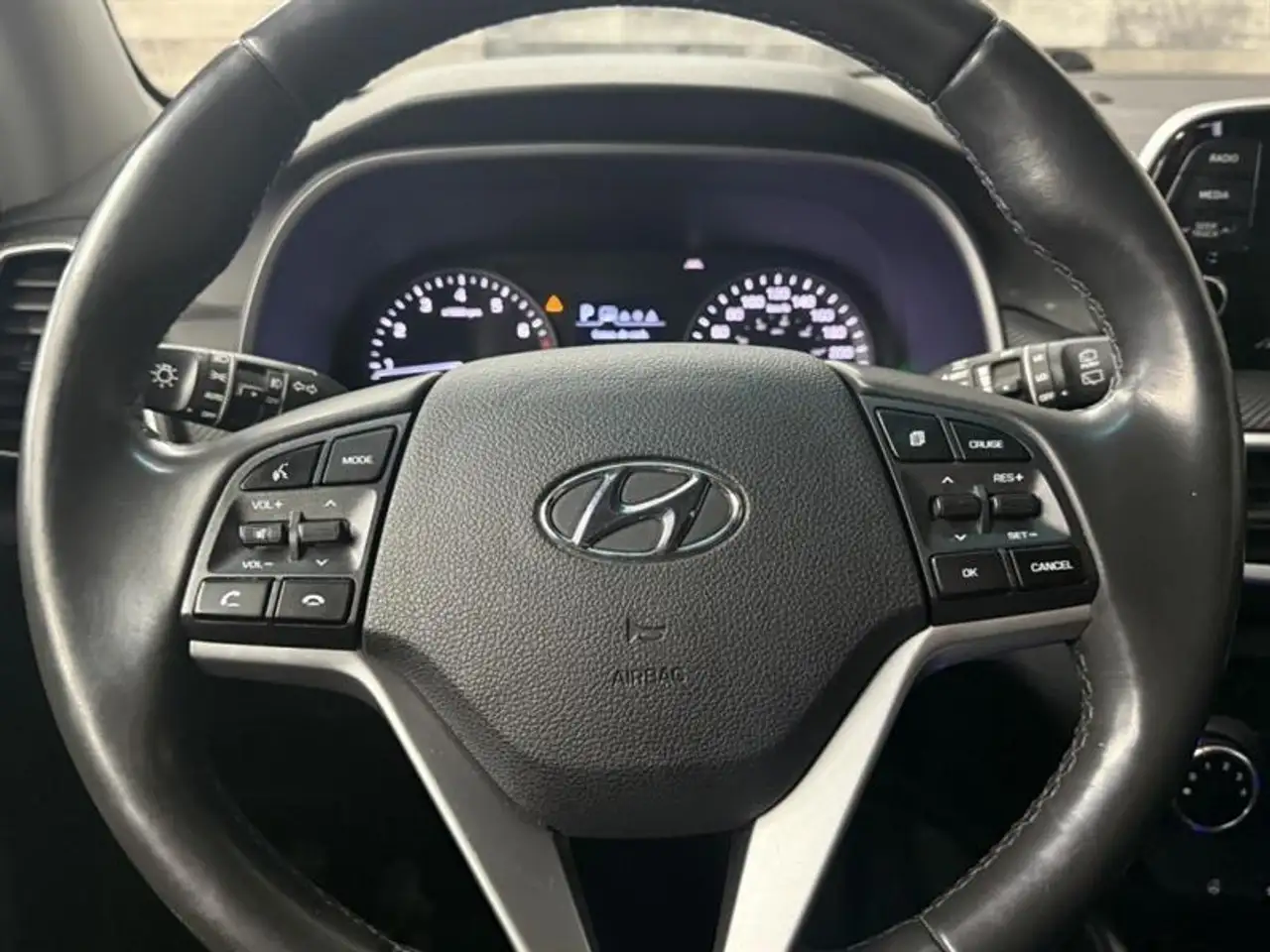 Hyundai TUCSON снимка Hyundai TUCSON