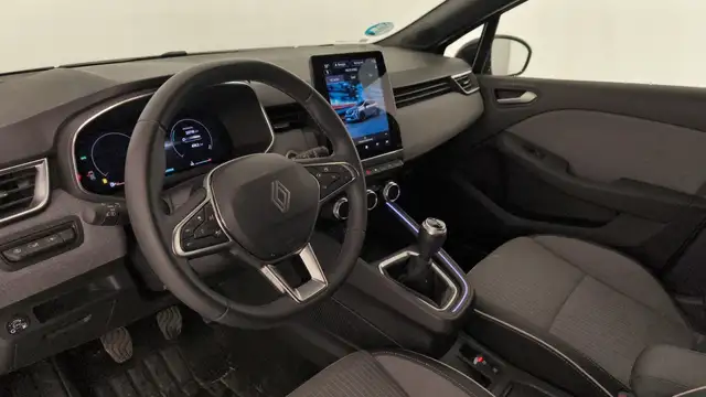 Renault Clio view 11