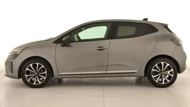 Renault Clio view 3