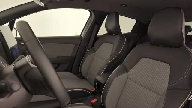 Renault Clio view 12