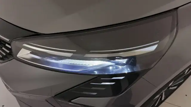 Renault Clio view 8