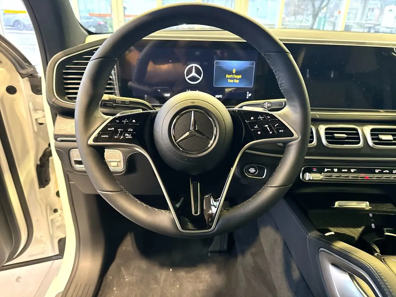 Mercedes-Benz GLE снимка Mercedes-Benz GLE