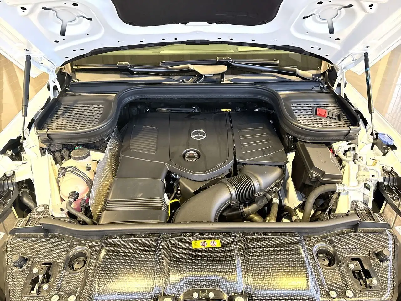 Mercedes-Benz GLE снимка Mercedes-Benz GLE