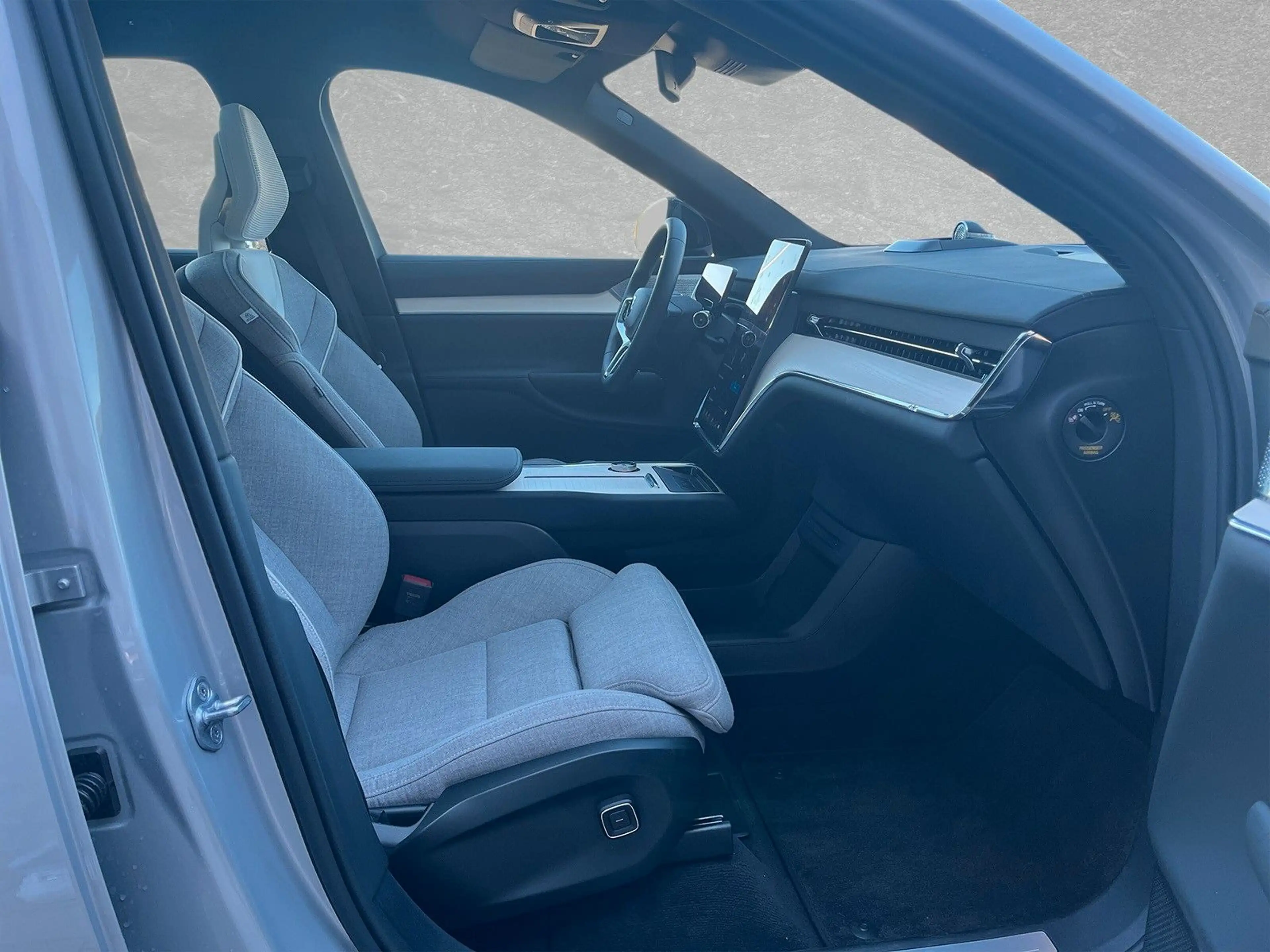 Volvo EX90 Ultra Twin Motor Performance AWD 7-Sitzer — photo 4