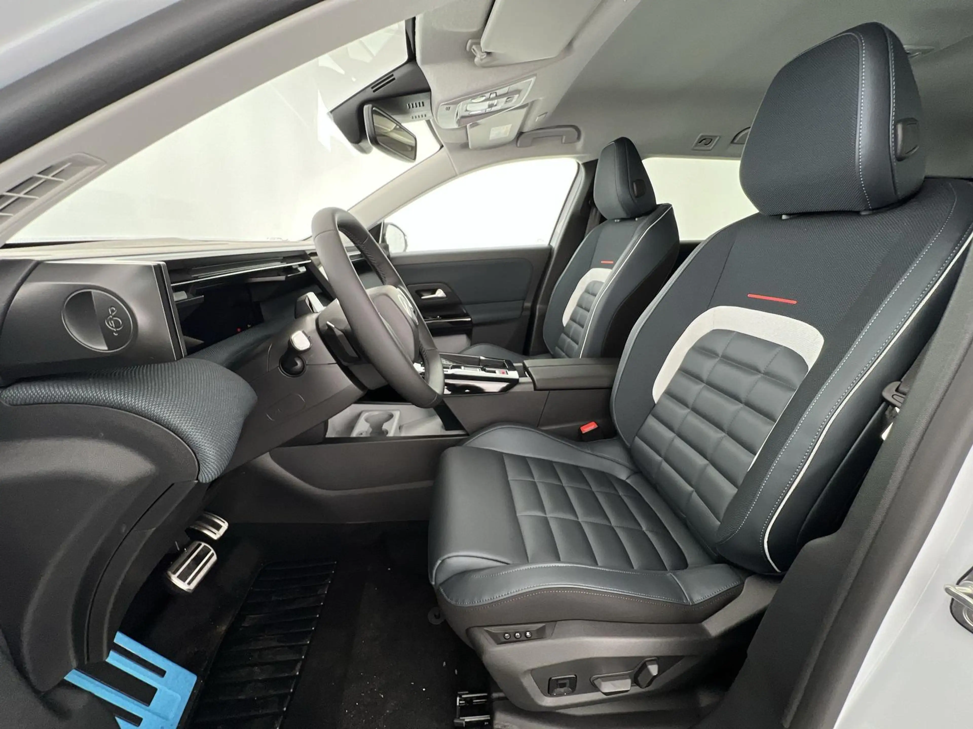 Citroen C5 Aircross E-C5 Aircross MAX*NAVI*SHZ*360°K*uvm — photo 8
