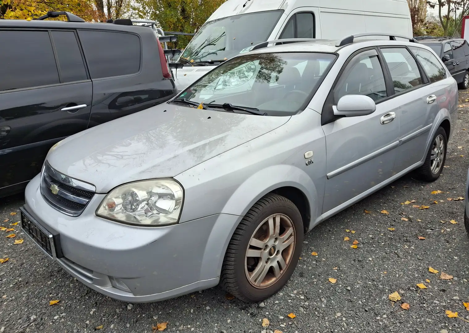 Chevrolet Nubira Nubira Kombi 1.8 Kombi CDX. 66000 km Silber - 2