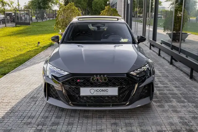 Audi RS3 view 3