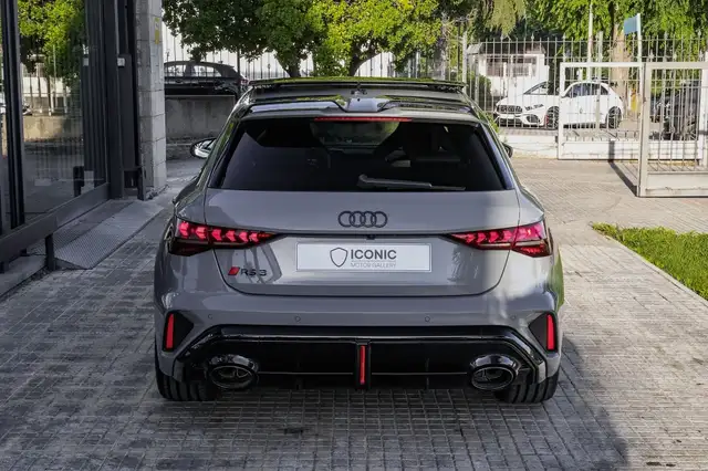 Audi RS3 view 9