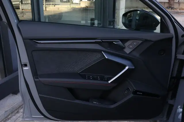 Audi RS3 view 12