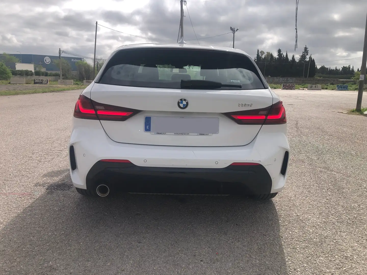 BMW 118 118iA Pack Aerodinámico Sport Blanco - 2