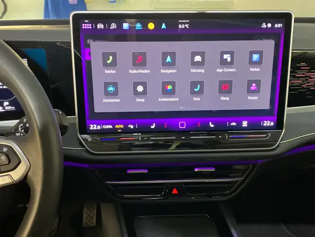 Volkswagen Passat view 7