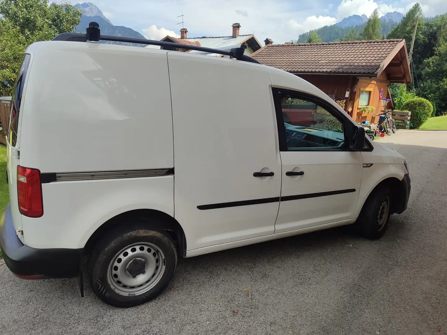 Volkswagen Caddy - 2
