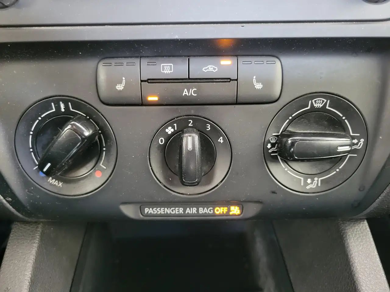 Volkswagen Jetta снимка Volkswagen Jetta