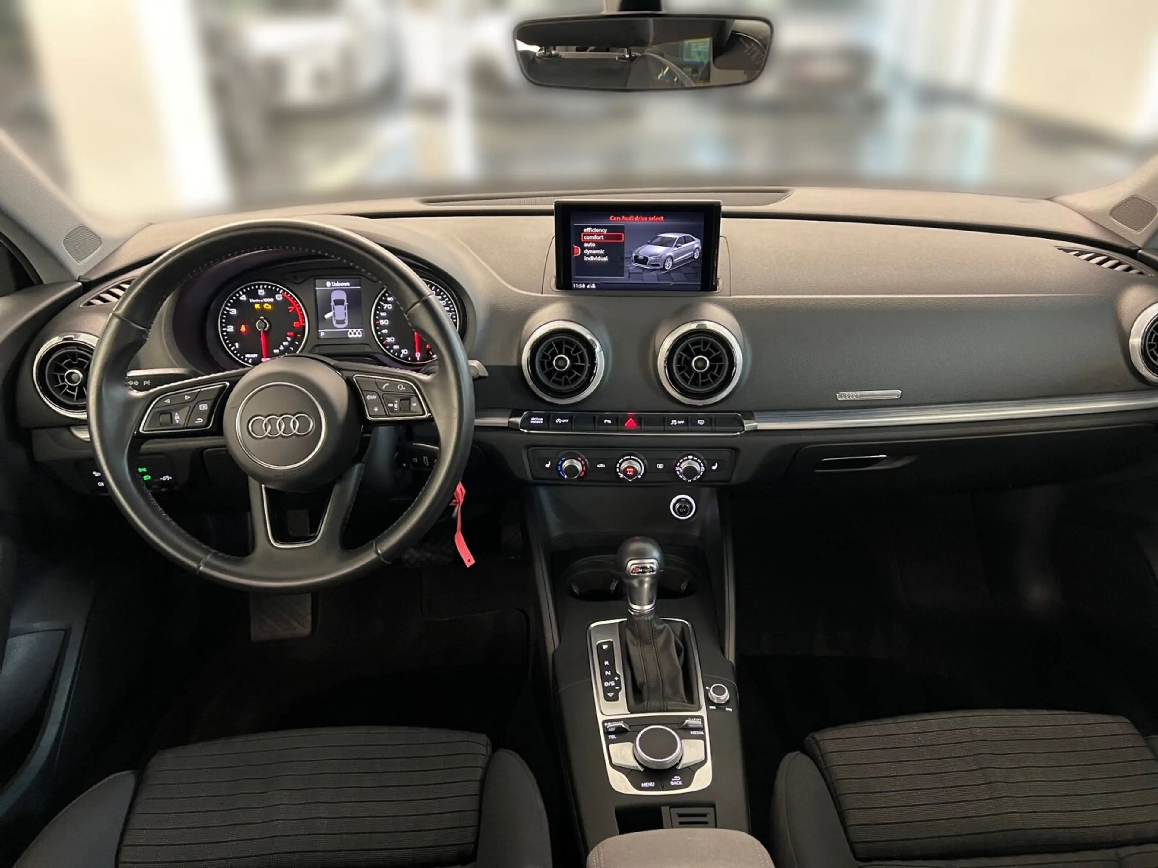 Audi A3 35 TFSI S tronic sport Bluetooth PD — photo 11