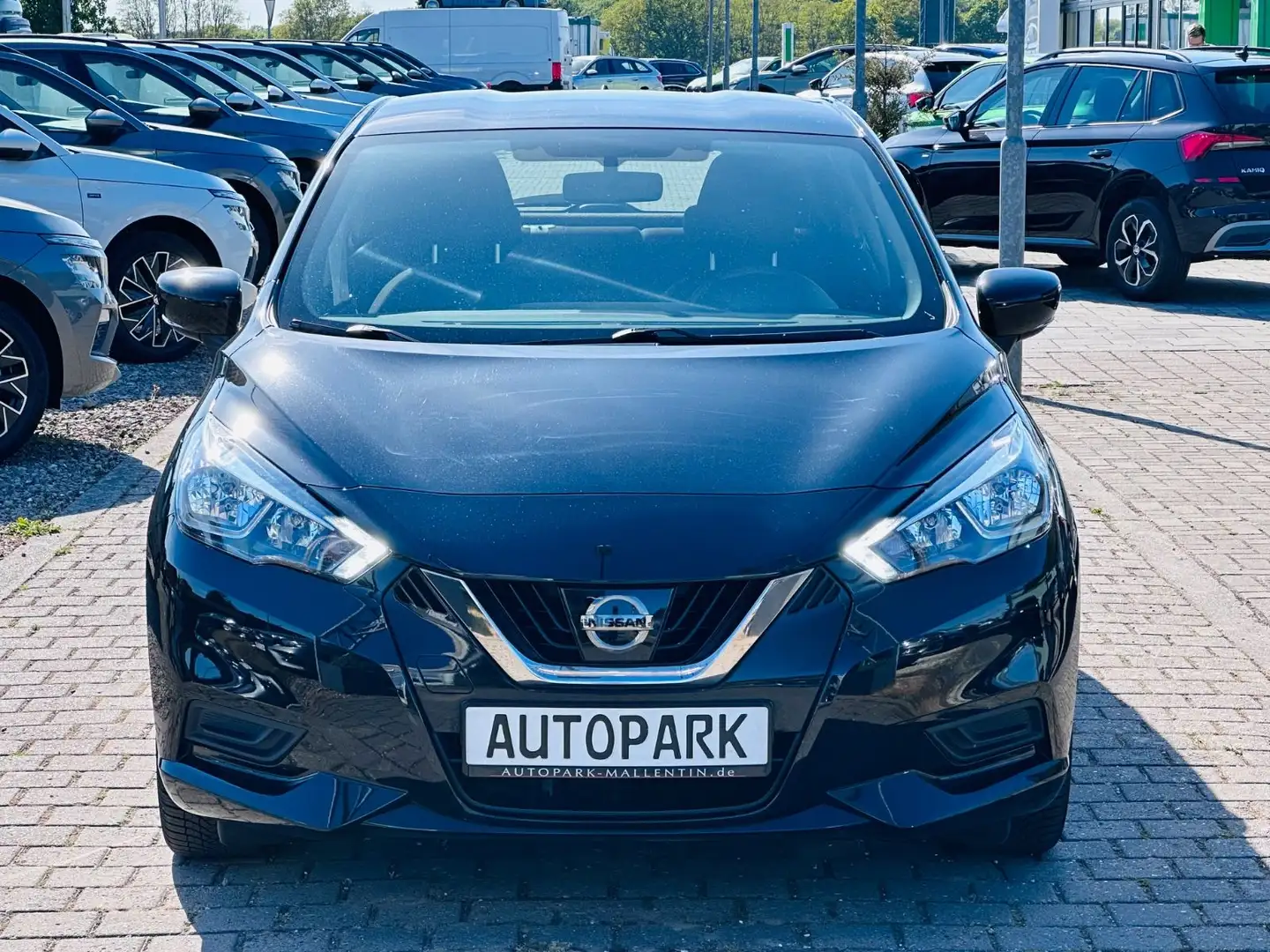 Nissan Micra Acenta *KLIMA*SHZ*TEMPOMAT*1.HAND* Schwarz - 2