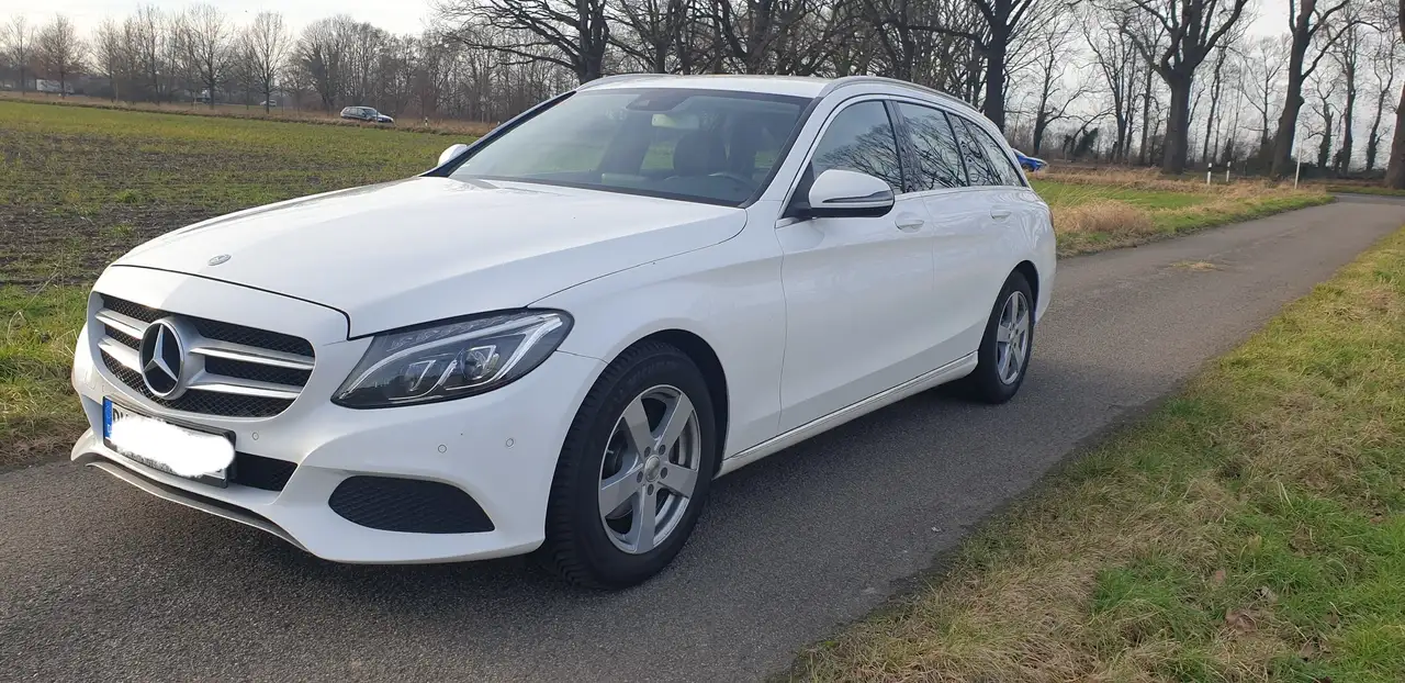 Mercedes-Benz 220
