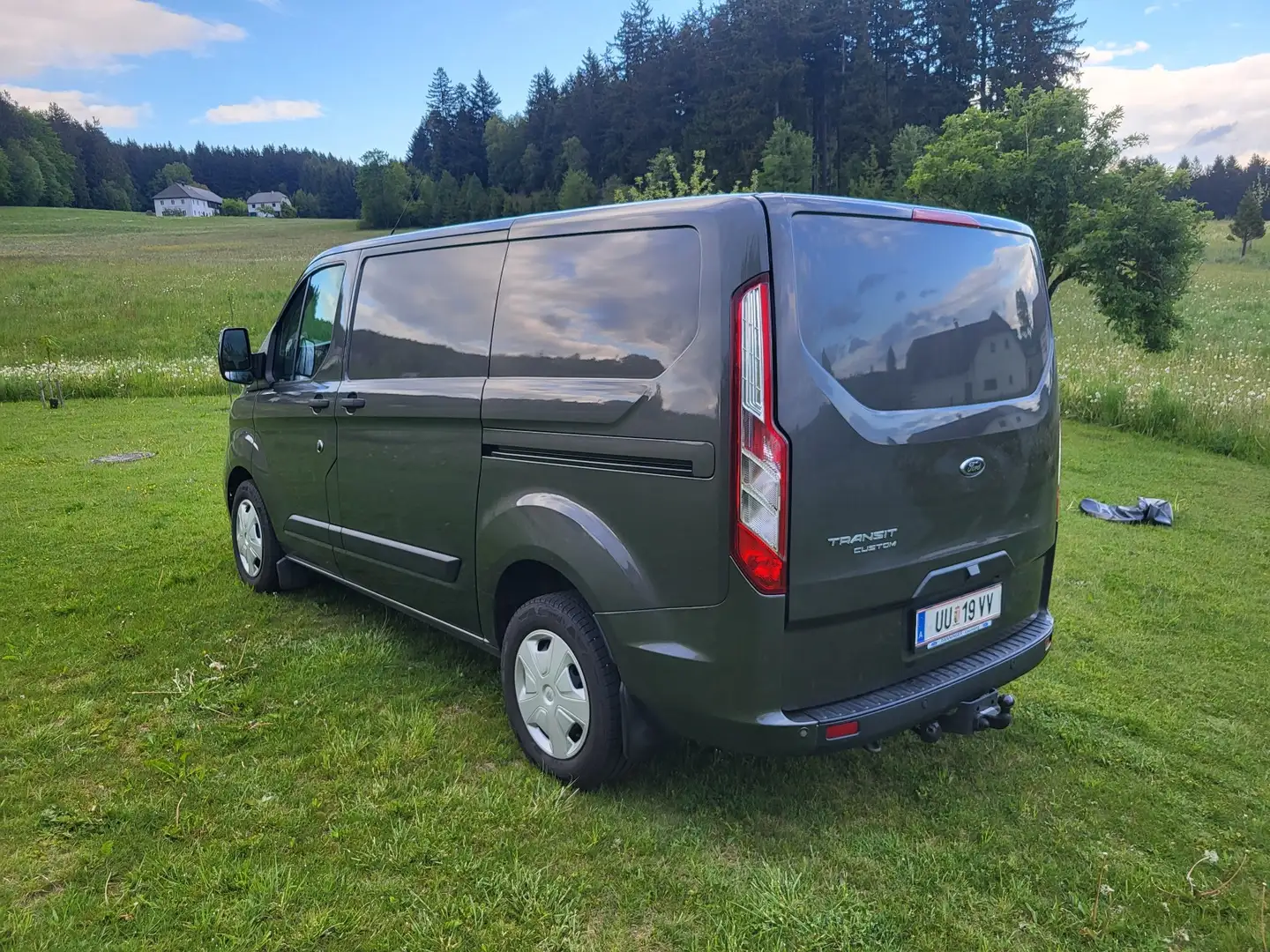 Ford Transit Custom Variobus 2,0 EcoBlue L1H1 320 Sport Aut. - 2