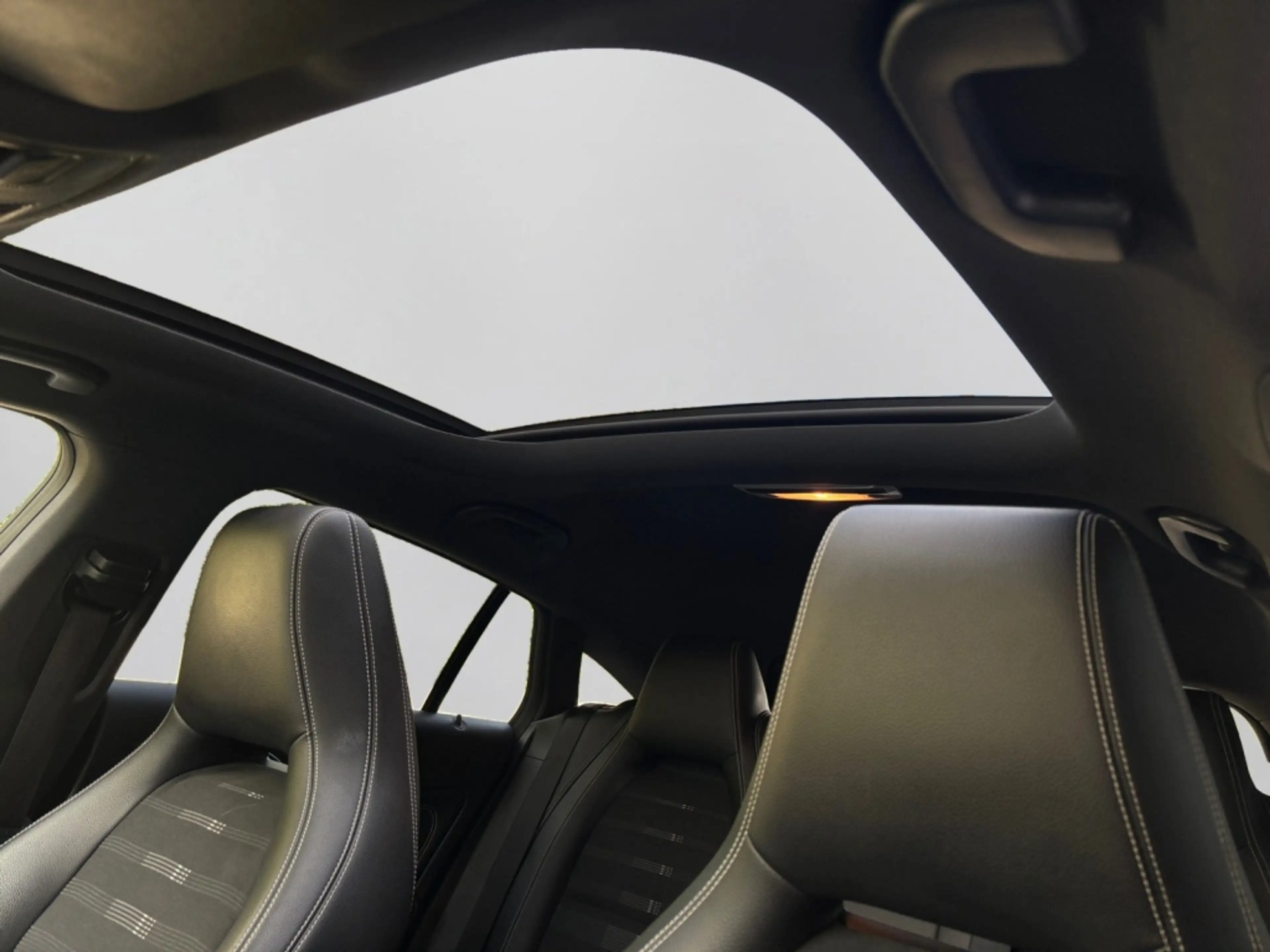 Mercedes-Benz CLA 200 SB PANO|SHZ|TEMP|KAM|KEYL|LED|NAVI — photo 15