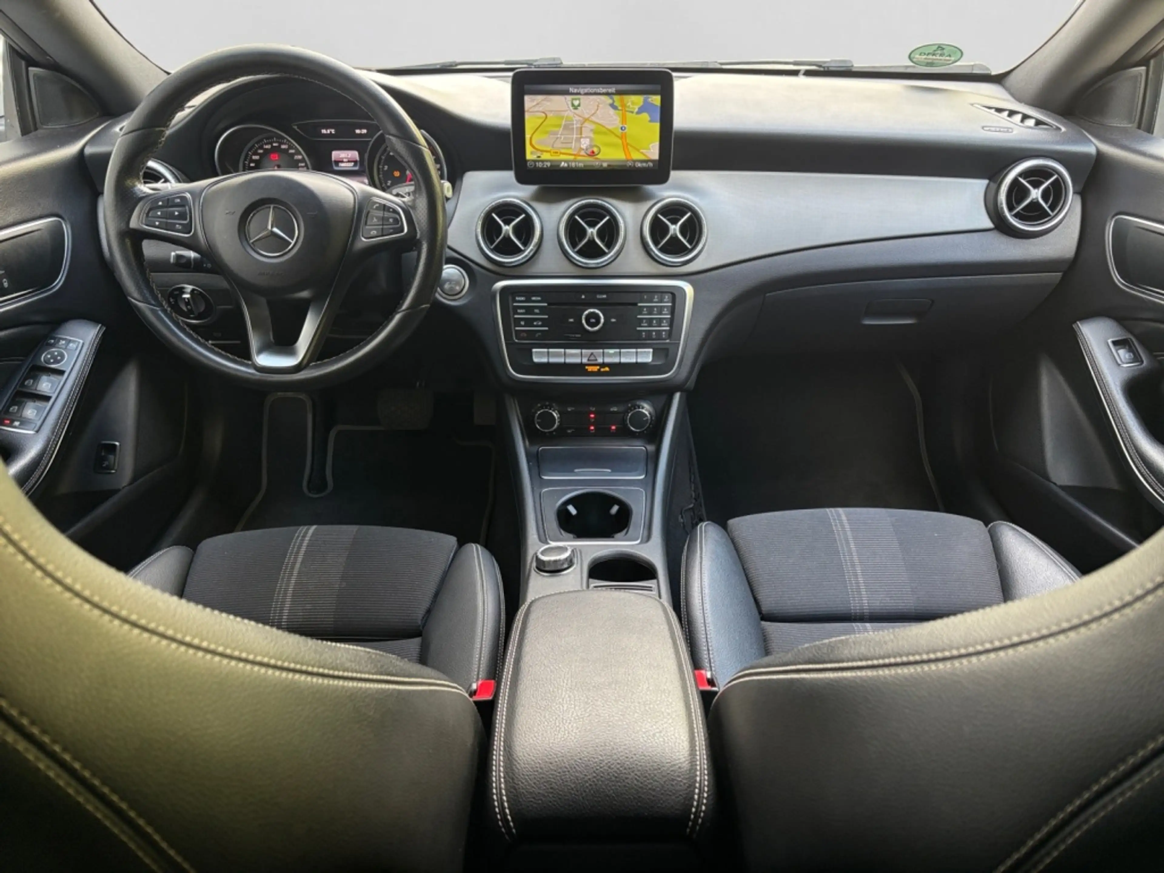 Mercedes-Benz CLA 200 SB PANO|SHZ|TEMP|KAM|KEYL|LED|NAVI — photo 5