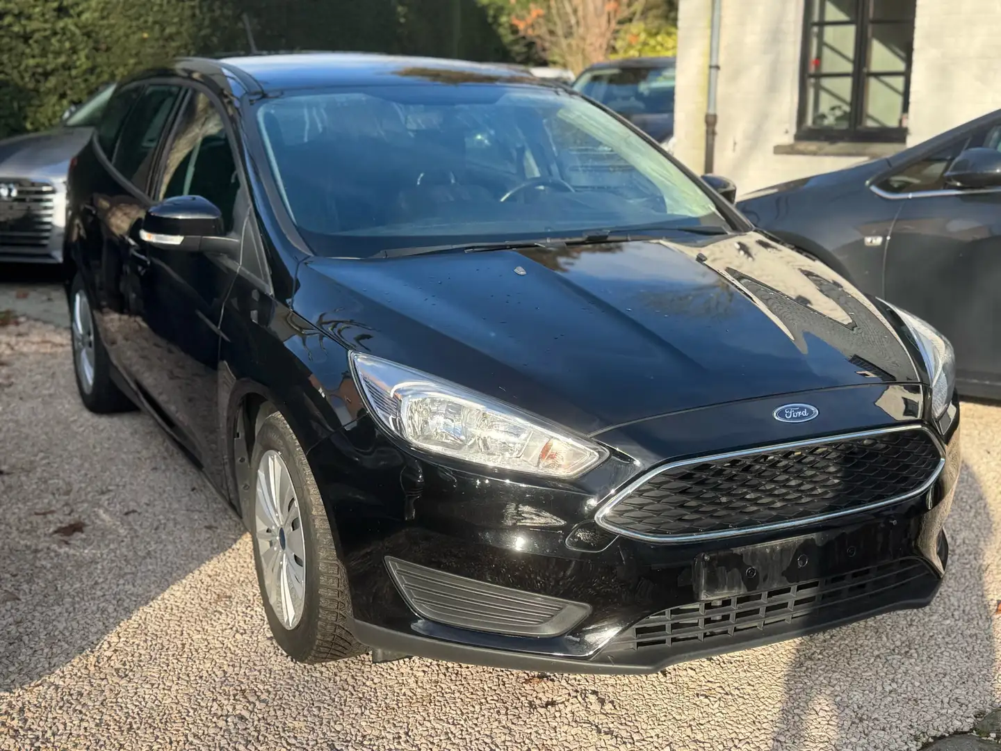 Ford Focus 1.0 benzine - 2018 - 85000KM - GARANTIE! Noir - 2