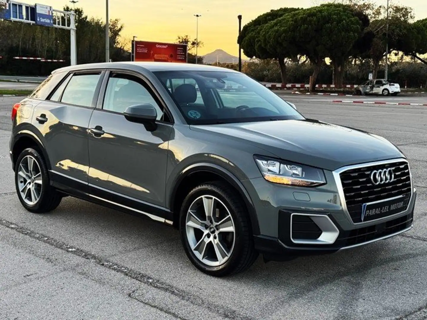Audi Q2 35 TDI Design S tronic 110kW Gris - 1