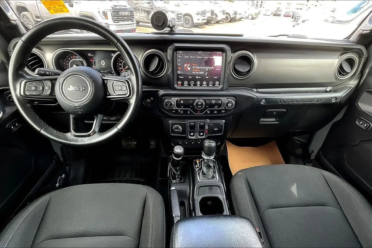 Jeep Wrangler снимка Jeep Wrangler