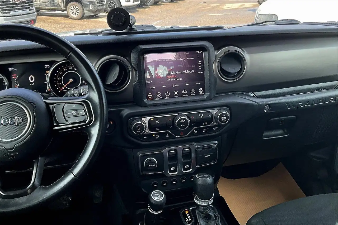 Jeep Wrangler снимка Jeep Wrangler