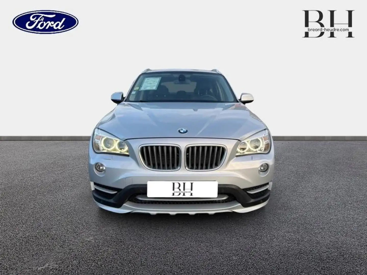 BMW X1 xDrive25dA 218ch xLine Grijs - 2