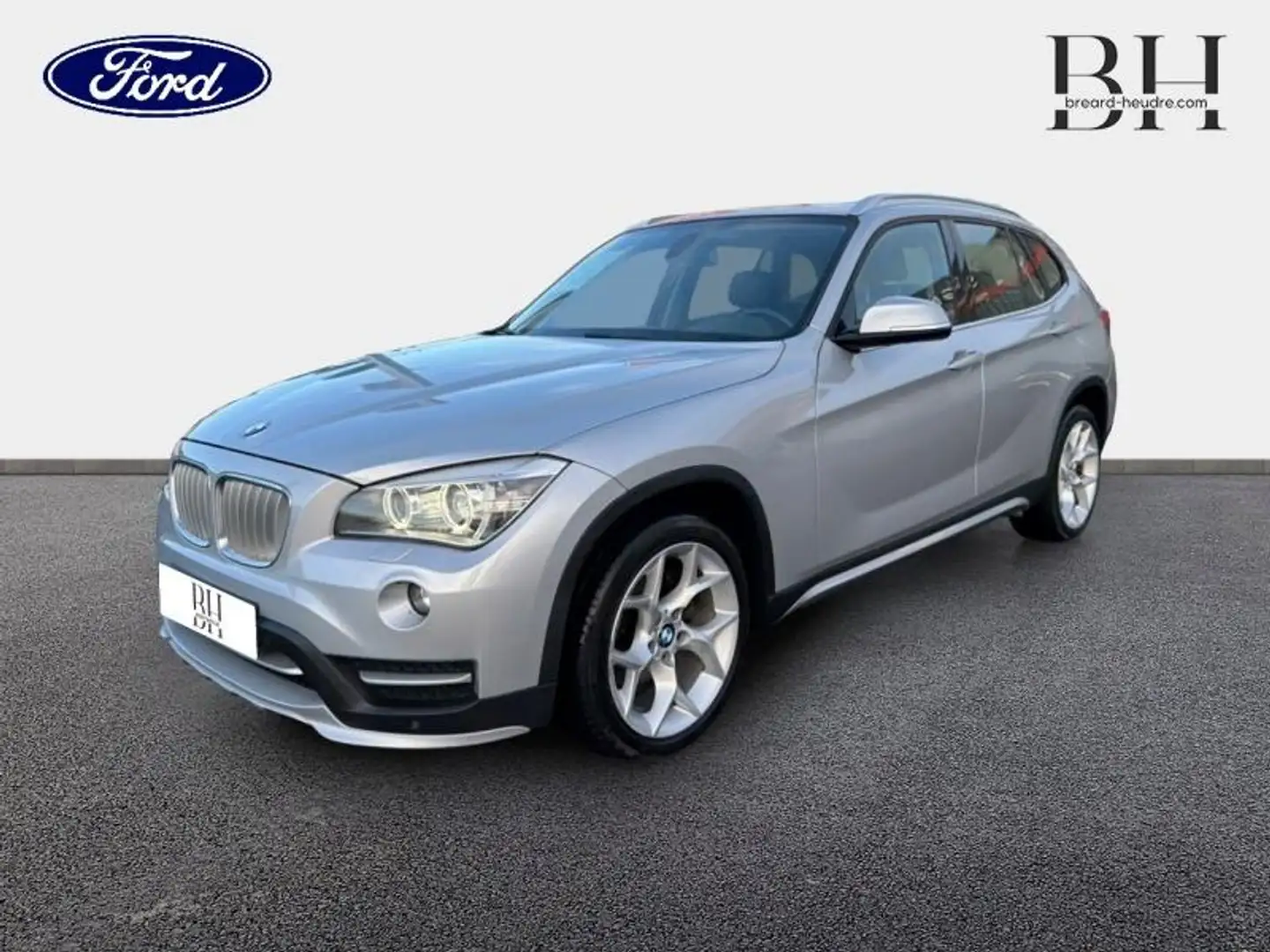 BMW X1 xDrive25dA 218ch xLine Grijs - 1