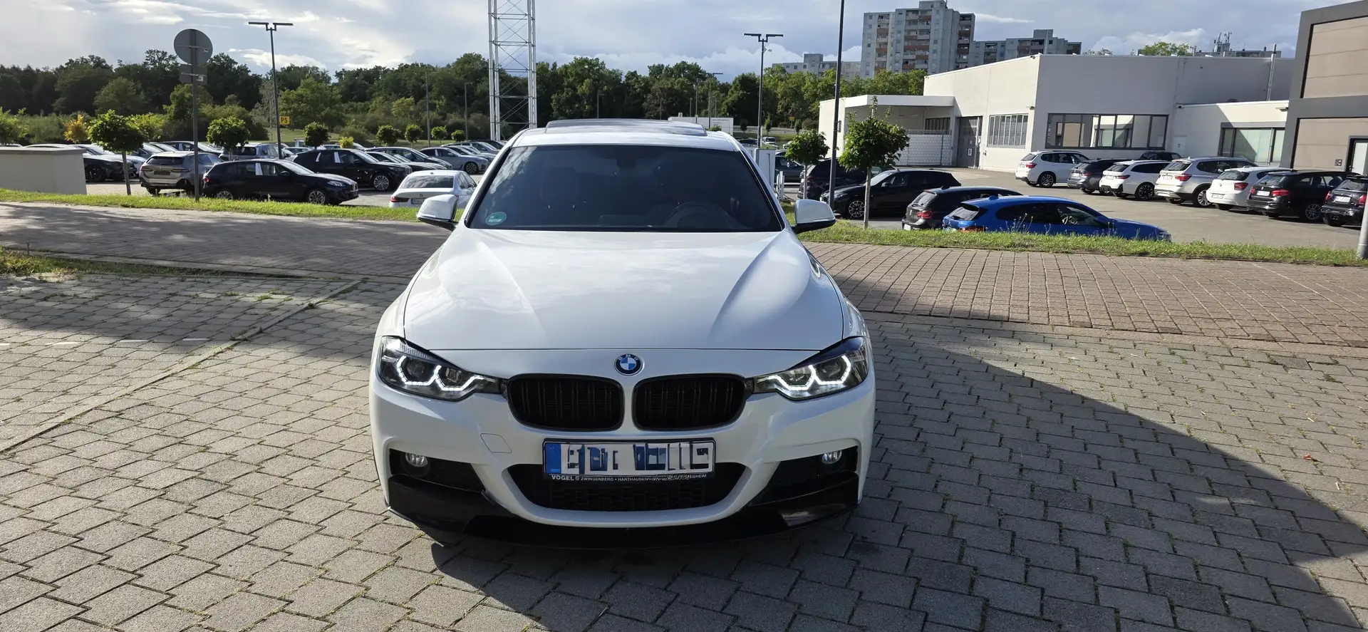 BMW 320 320d *M Ab Werk - sehr gepflegt* Weiß - 1
