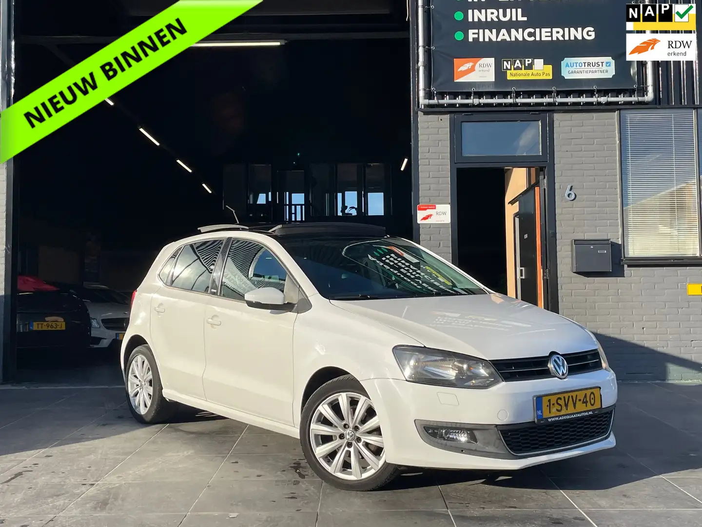 Volkswagen Polo 1.2-12V Stoelverwarm|Pano|Airco|Cruise|PDC Wit - 1