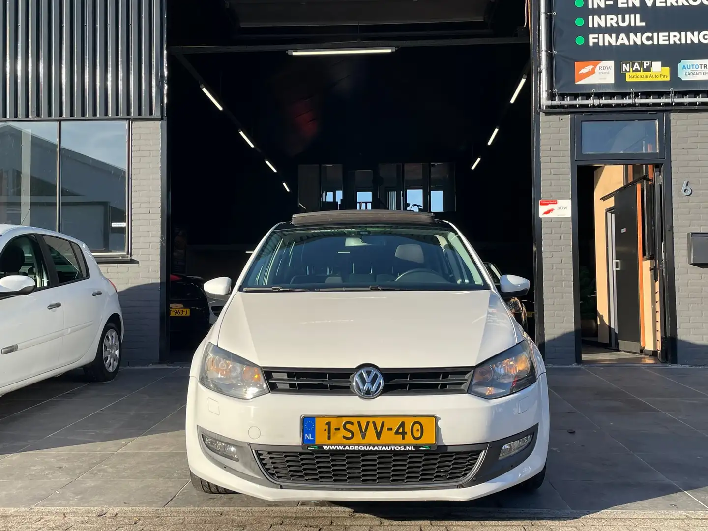 Volkswagen Polo 1.2-12V Stoelverwarm|Pano|Airco|Cruise|PDC Wit - 2