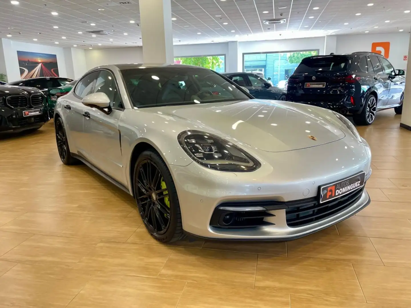 Porsche Panamera 4 e-Hybrid Gris - 2