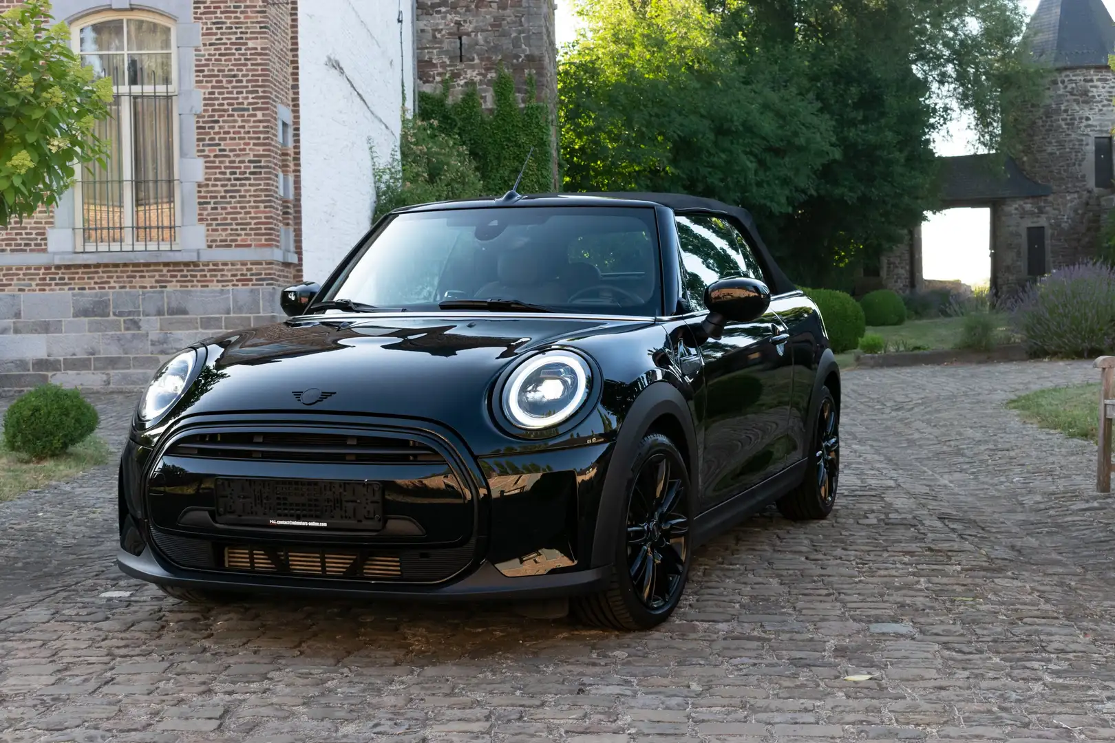 MINI Cooper Cabrio Apple,Carplay, Camera, Navi,Xenon, Sièges Sport Noir - 2