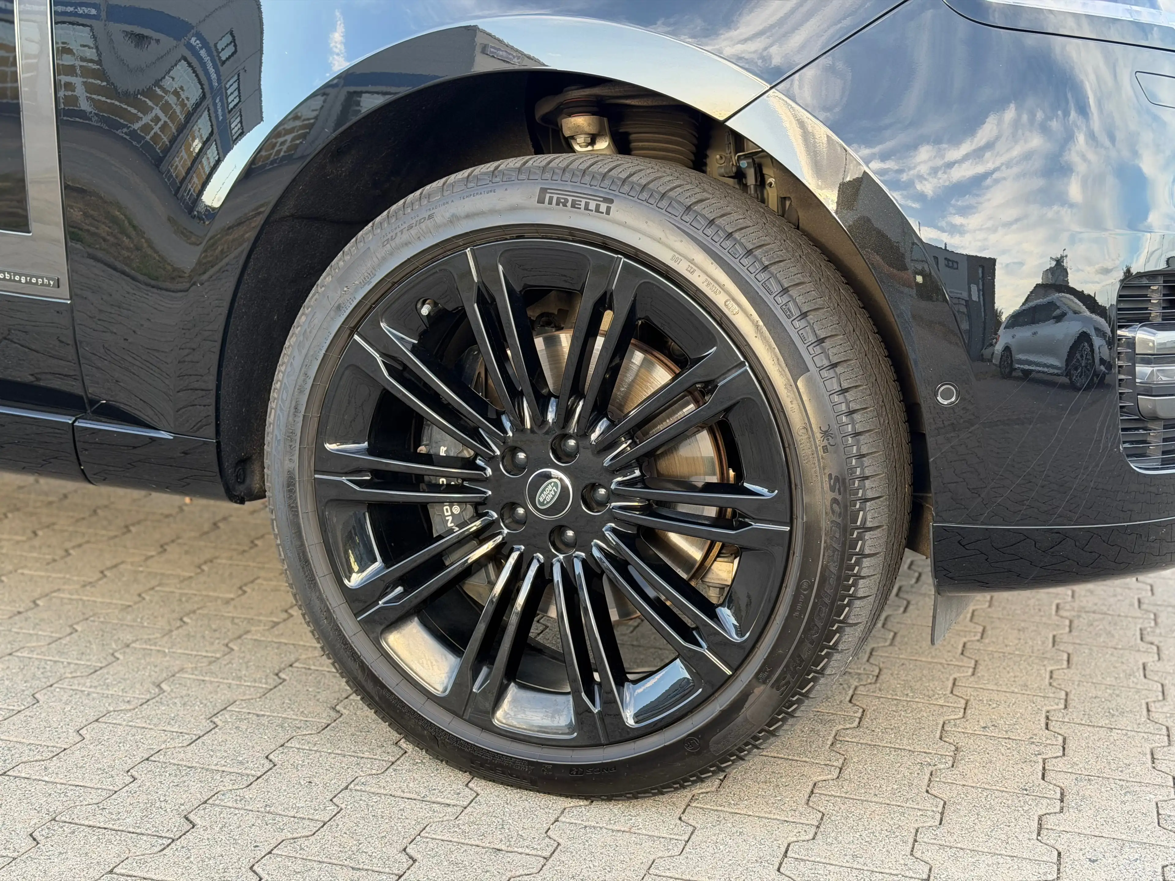 Land Rover Range Rover Autobiography (LWB) — photo 4