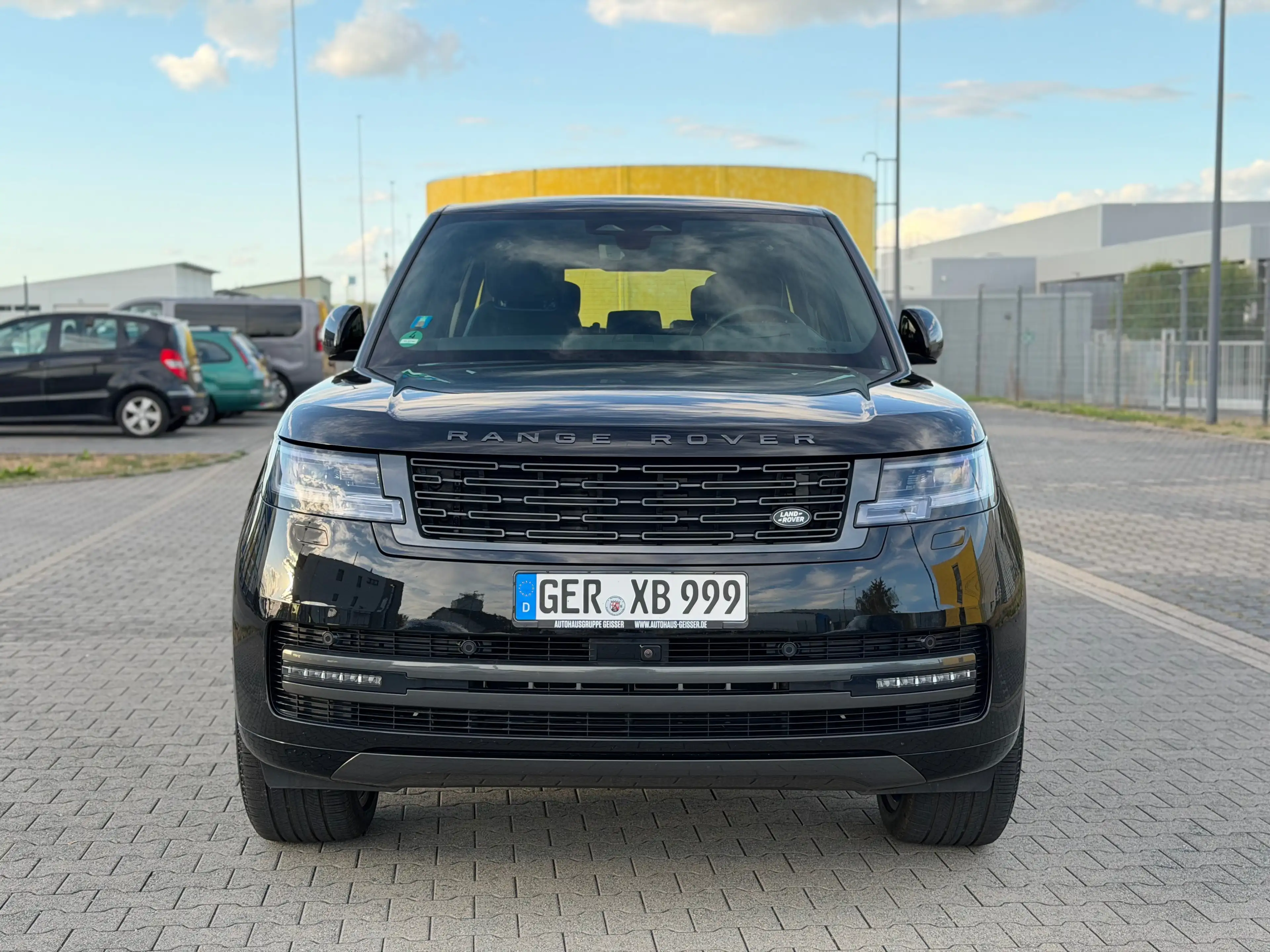 Land Rover Range Rover Autobiography (LWB) — photo 2
