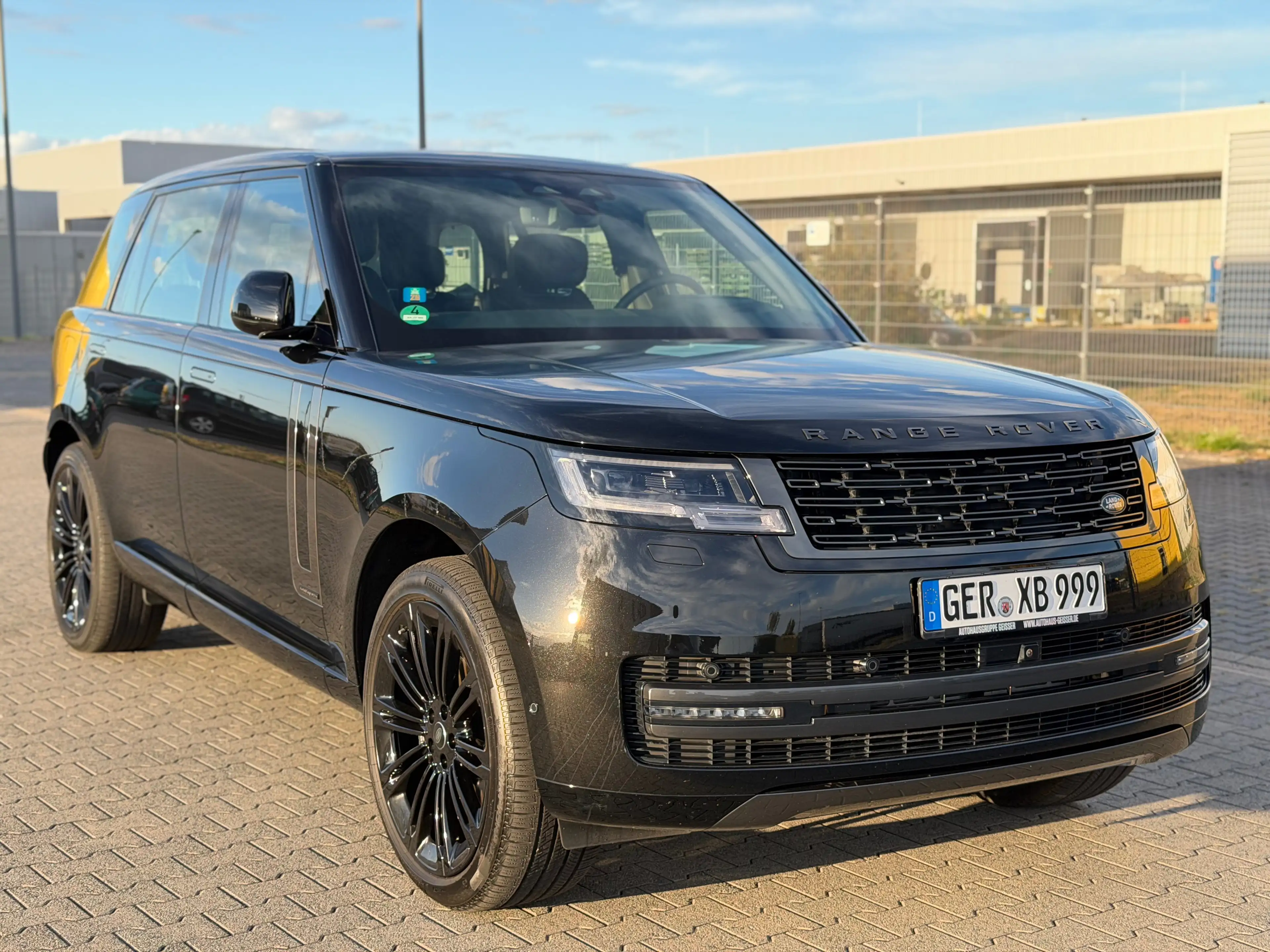 Land Rover Range Rover Autobiography (LWB) — photo 13