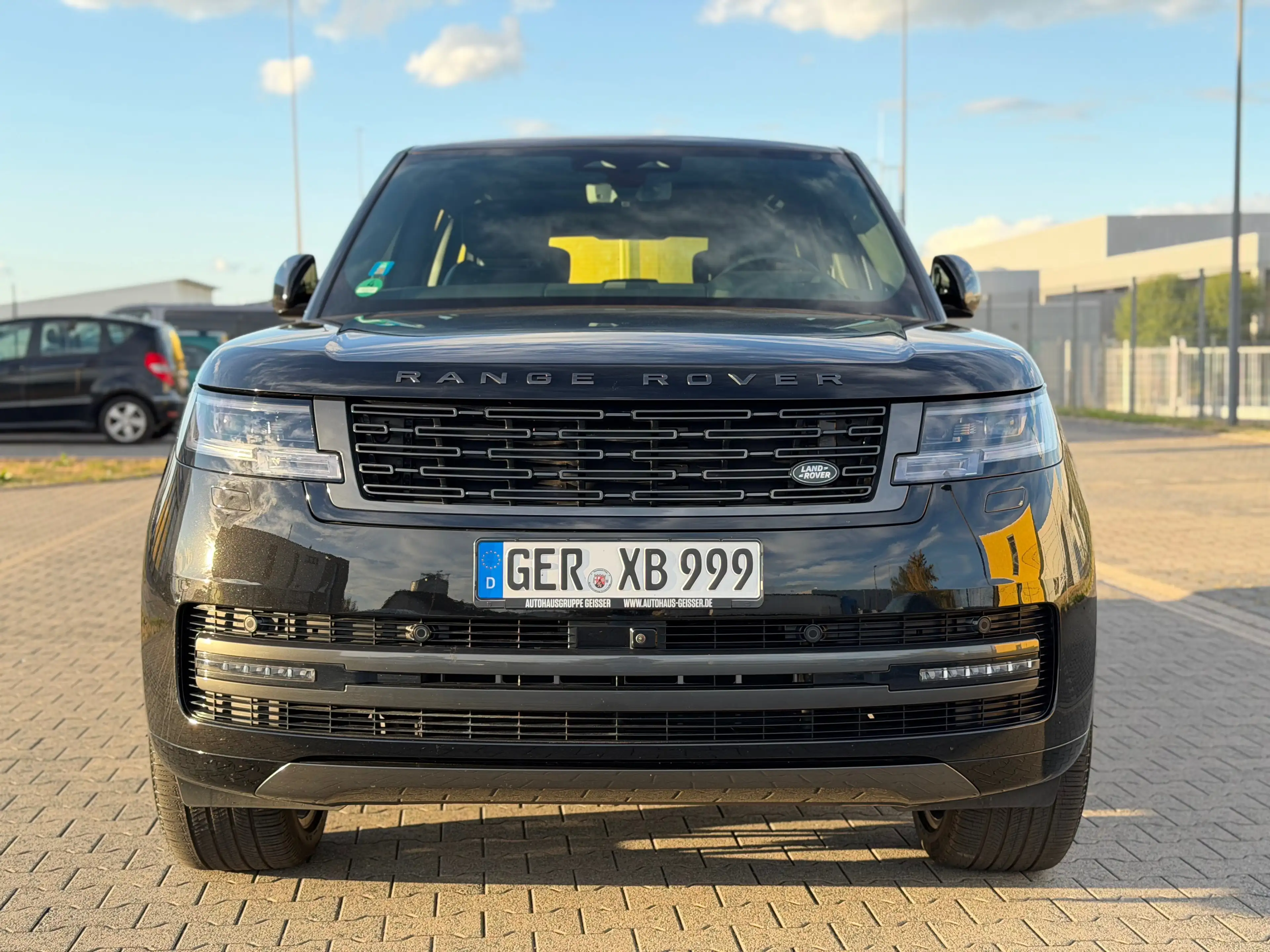 Land Rover Range Rover Autobiography (LWB) — photo 11