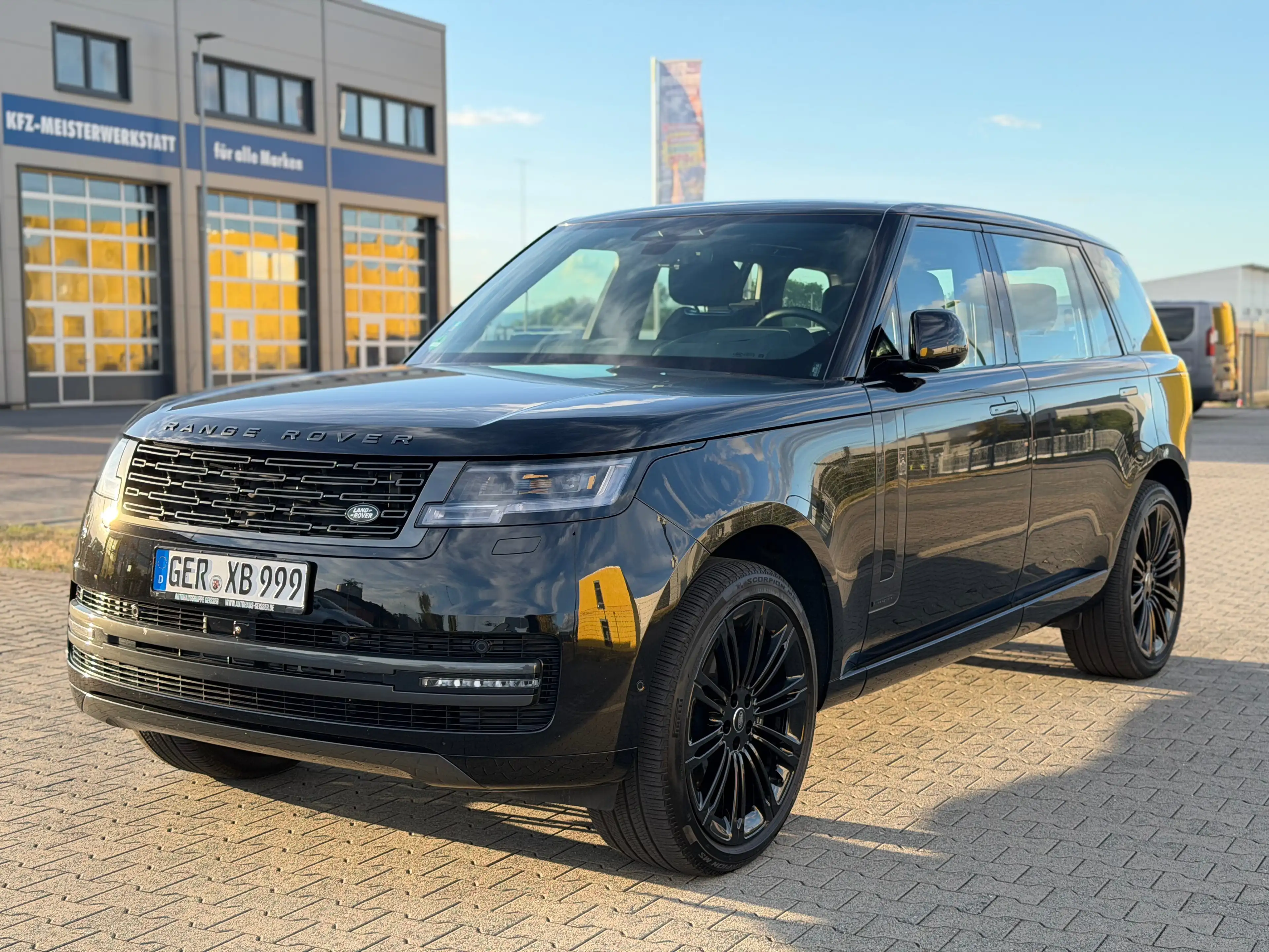 Land Rover Range Rover Autobiography (LWB) — photo 10