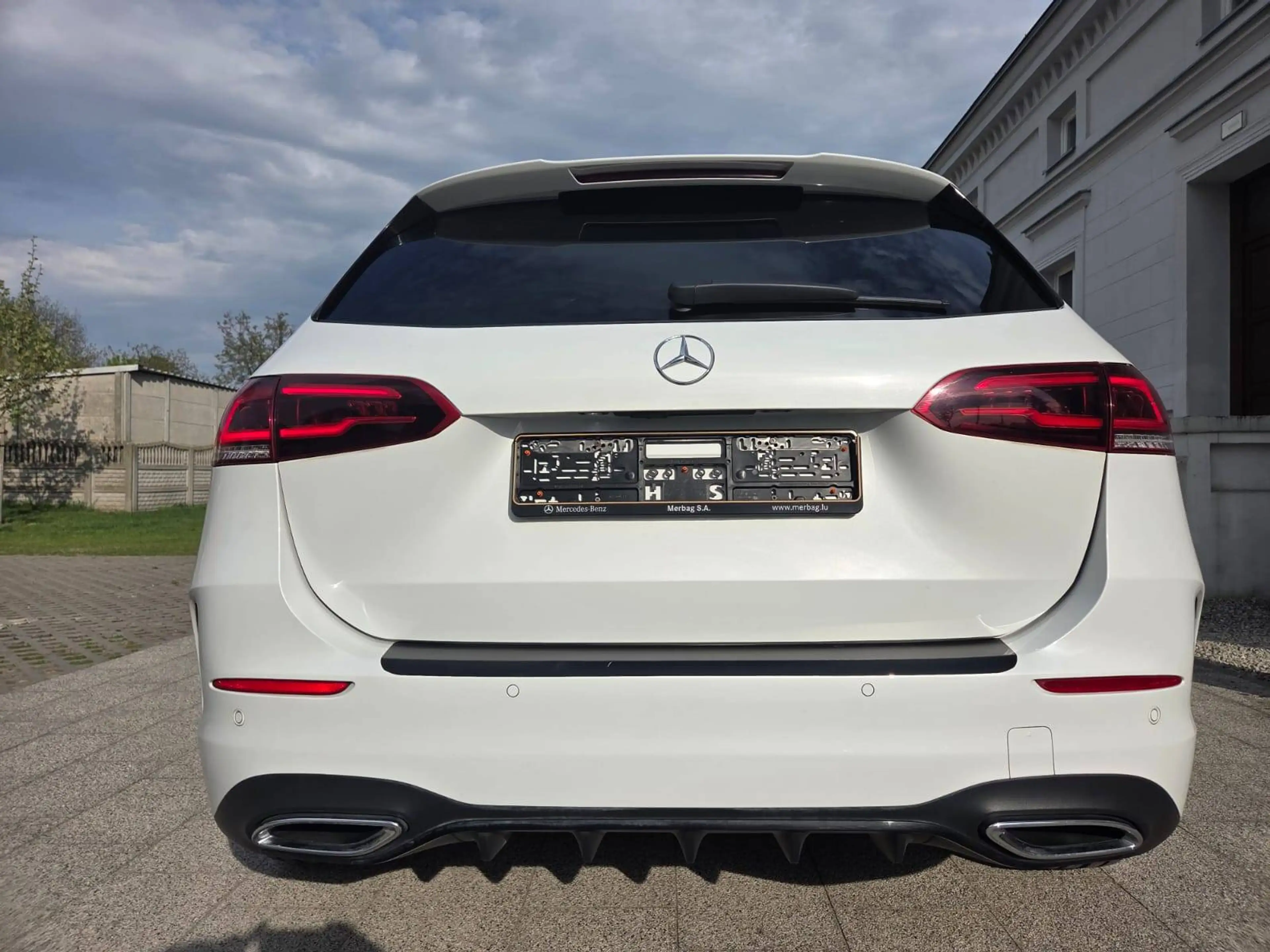 Mercedes-Benz B 220 B 220 d 4Matic AMG Pano Distronic — photo 6